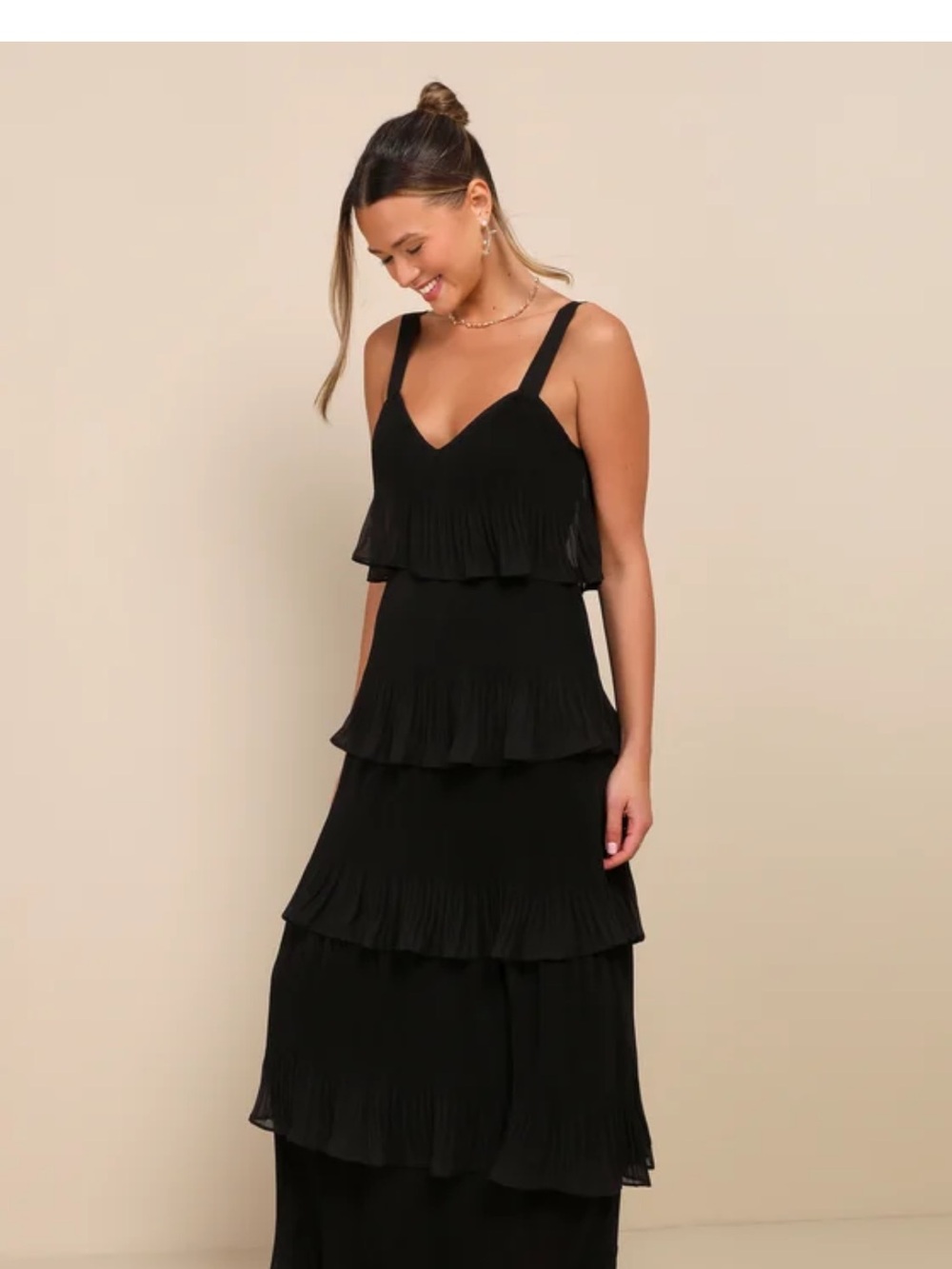 Lulu's Elegant Nature Black Pleated Sleeveless Tiered Maxi Dress